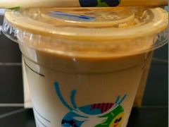 新鸳鸯红茶拿铁-瑞幸咖啡(中原万达店)