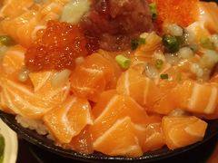 三文鱼火山丼-魔丼屋(日月光店)