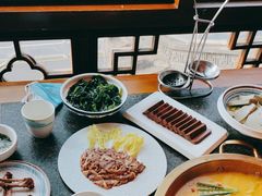 -小天鹅火锅·一线江景洪鼎旗舰店(洪崖洞店)