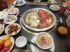 -沸炉重庆老火锅(军事博物馆店)