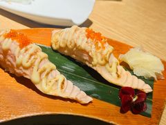 三文鱼大脂手握寿司-阿吾罗·月咏精致日料(港汇恒隆广场店)