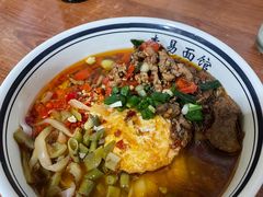 鸭子拼辣椒炒肉加鸡蛋-李易面馆(树木岭店)