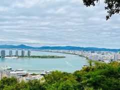 -鹿回头风景区