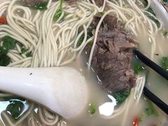 -金杨拉面王小吃面馆·牛三宝面·红烧牛肉粉