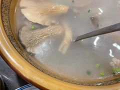 -富正毅三下锅·湘西韵味(天门山索道店)