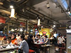 大堂-钢管厂歆瑞源油卤串串香(春熙路太古里店)