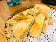 手工烤馕-塔哈尔·新疆盛宴(城西银泰店)