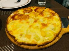 -悦享绿山墙西餐厅