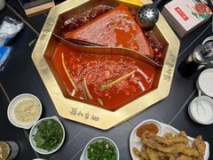 -蜀九香火锅(彩虹店)