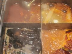 -旺龙巷重庆脆毛肚火锅·潜山扛把子店(潜山商业街店)