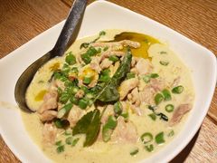 绿咖喱椰汁鸡-瓦城泰国料理(芮欧百货店)