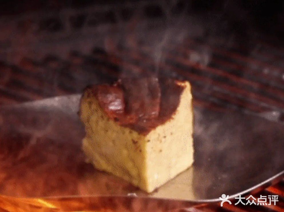 🍕拿波里窑炉披萨,薄脆饼底,浓郁芝士?