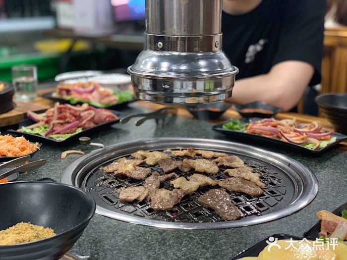 星火东北碳火烤肉(华大店)图片