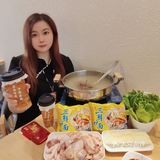 太卷了！吃个鸡煲还能把脉拔罐！？