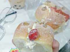 -万利隆·活力烘焙(人民路店)