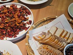-自己人•宜昌菜(水悦城店)