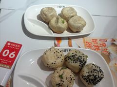 -小杨生煎(黄河路美食休闲街店)