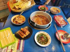 -马路边边 传媒大学店