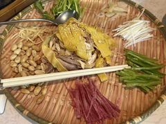 -维园悦谱·海派家常菜(乌鲁木齐南路店)