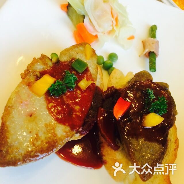 莫斯科餐厅-红酒鹅肝配芦笋-菜-红酒鹅肝配芦笋图片-北京美食-大众
