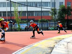 -悦动体能篮球羽毛球网球(三里河店)