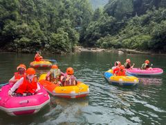 -安吉龙王山峡谷漂流