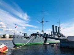 -阿芙乐尔号巡洋舰