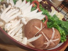 菌蔬拼盘-老牌坊云南鱼豆花火锅(嵩山店)