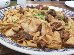 -壹阁胡羊焖饼(特色小吃街店)