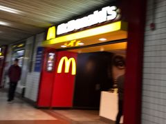 门面-麦当劳(中山公园龙之梦店)