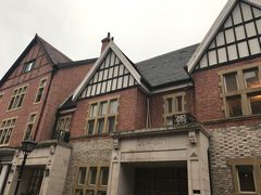 -钟书阁(松江泰晤士小镇店)