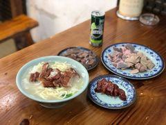 烧鹅面-阿伟鹅肉面馆白斩店(谢家总店)