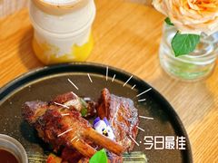 -蜜悦·波西塔诺悬崖海景餐厅