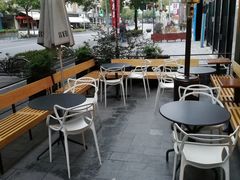 露天位-81BAKERY(大学路店)