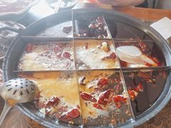 -艾嬢七八九老火锅(37年李子坝店)