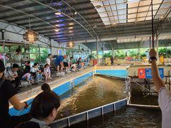 -粮心小农·大头虾亲子生态园(长发店)