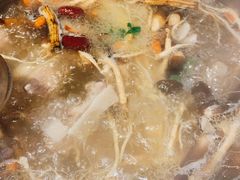 -千岛蚝高压锅生蚝·人参火锅(白云万达店)