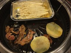 -韩宫宴炭火烤肉(中商世界里店)
