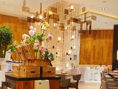 -松咖啡自助餐厅·松北香格里拉