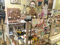 -恋物百货商店(华侨城店)