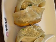 小杨锅贴-小杨生煎(天之骄子店)