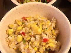 -一两饭川味素食餐厅