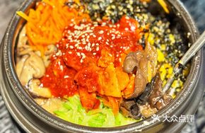 Classic Pork Belly Stone Pot Rice