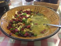 -鲁班小馆(政四街店)