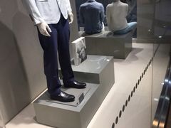 -GIORGIO ARMANI(燕莎奥特莱斯购物中心店)