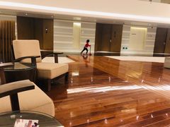 -上海滴水湖皇冠假日酒店