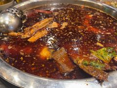 -肖肖酸萝卜鱼火锅(总店)