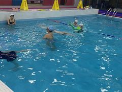 -蓝海豚游泳俱乐部(徐汇东安路店)