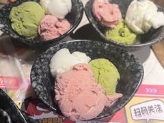 冰淇淋自助-哥老官重庆美蛙鱼头(西湖银泰十一哥店)