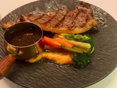 -龙虾酒吧扒房(宁波香格里拉店)